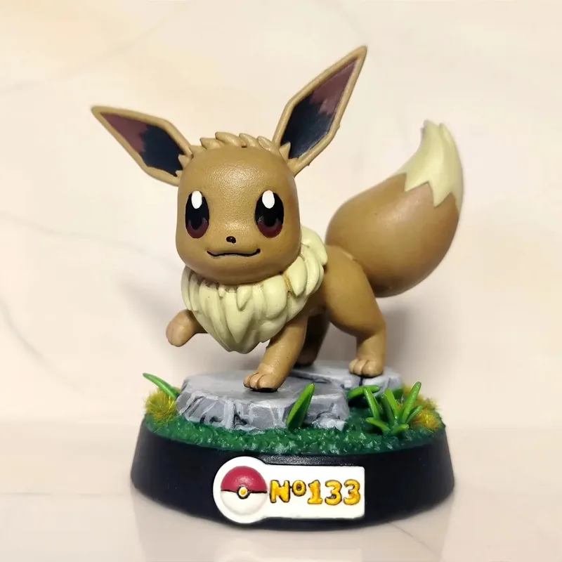 Eevee impreso en 3D y pintado, con peana personalizada