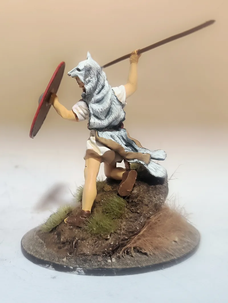 Vélite romano con piel de lobo, vista trasera